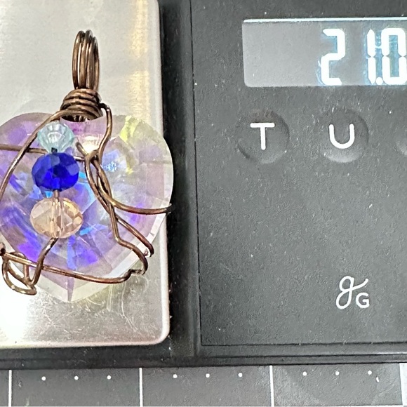 Handmade Heart Prism Crystal Pendant Necklace with faceted accents Wire-Wrapped - Picture 3 of 10